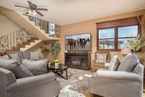 House, Multiple Beds, Patio (Casa De Miguel) | Living area - Casa De Miguel (Puerto Peñasco)