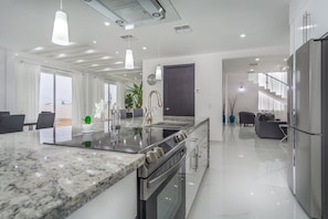 House, Multiple Beds, Patio (Ocean Pearl House) | Private kitchen