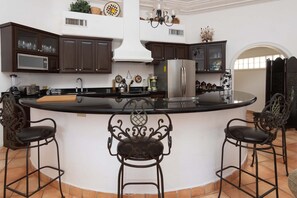 Apartment, Multiple Beds, Balcony (Palm Paradise House) | Private kitchen - Palm Paradise House (Puerto Peñasco)