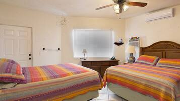 House, Multiple Beds, Patio (Casa Arcos del Mar) | 5 bedrooms, individually decorated, individually furnished, bed sheets