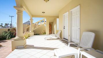Casa, varias camas, patio (Casa Arcos del Mar) | Terraza o patio