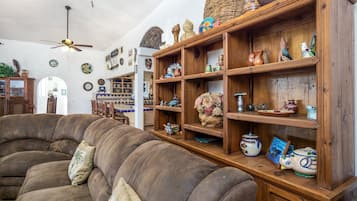 House, Multiple Beds, Patio (Casa Arcos del Mar) | Living area