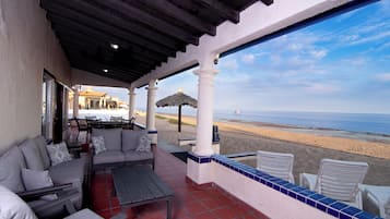 House, Multiple Beds, Patio (Playa Vida) | Outdoor dining