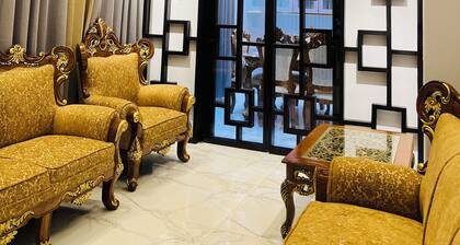 Luxury 3 Bedroom Apartment with full furnished
