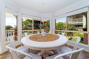 Dining - Scarness Spacious Home with Pool (Scarness)