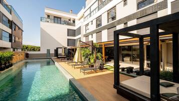 Piscina a l'aire lliure
