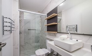 Bathroom - High Standard Studio on the Sand in Floripa Irb205 (Florianópolis)