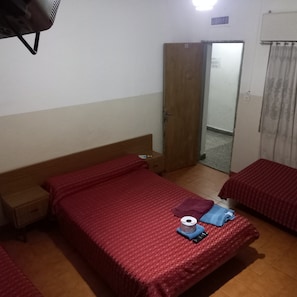Quadruple Room | Free WiFi