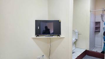 1 多间卧室、上网接入、床单