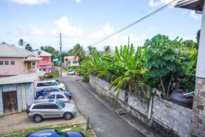 Property grounds - Welcoming apartment with AC in charming Sauteurs (Sauteurs)