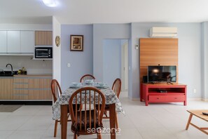 Dining - Comfortable and Complete apt 300m From sea Idp204 (Florianópolis)