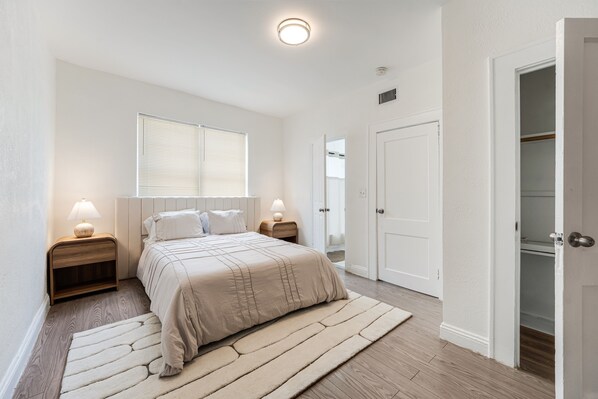 2 Schlafzimmer, Bügeleisen/Bügelbrett, WLAN, Bettwäsche