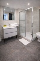 Tabla de planchar con plancha 