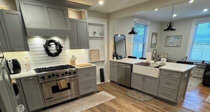 Spacious 5-bedroom house in welcoming Madison with fitness room