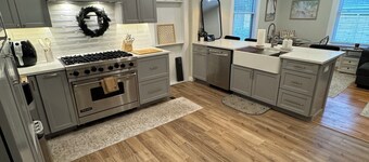 Spacious 5-bedroom house in welcoming Madison with fitness room