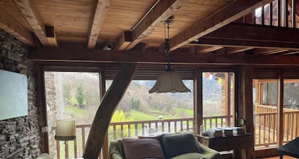 Refugi Orfila, independent rural house, ideal for families.
