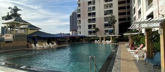 9 Karat Condo by PSR