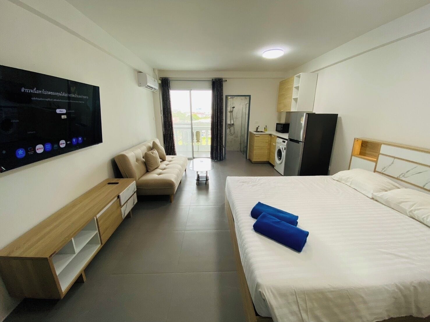 Studio, Balcony | Free WiFi