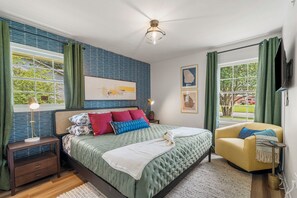 4 bedrooms, desk, iron/ironing board, travel crib - Luxury Columbus Retreat Near Ft. Benning - Heated Pool, Game Room, Sleeps 14 (Columbus)