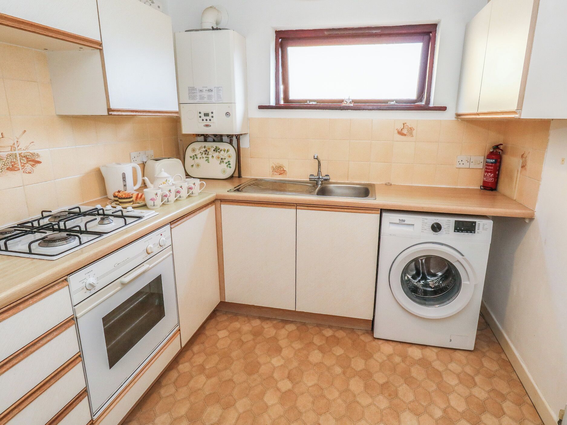 Dụng cụ nấu nướng/bát dĩa/dao nĩa 