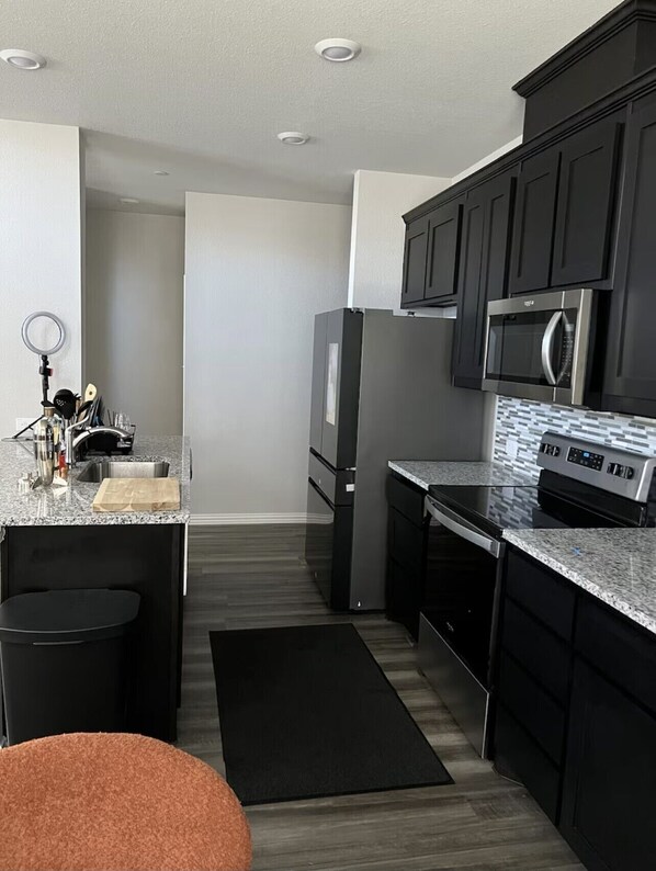 Microwave, oven, stovetop, dishwasher