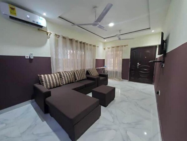 Living area - 3 Bedrooms Self-Compound House (Fise-Amasaman)