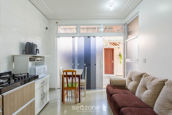 Basic Apartment | Interior