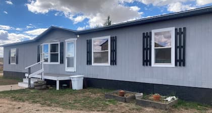 Charming 4-bedroom house in Hanna