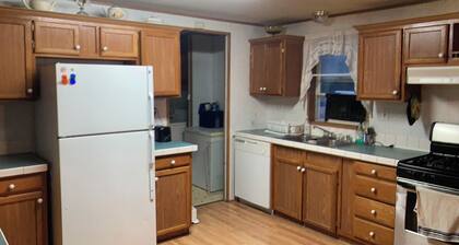 Charming 4-bedroom house in Hanna