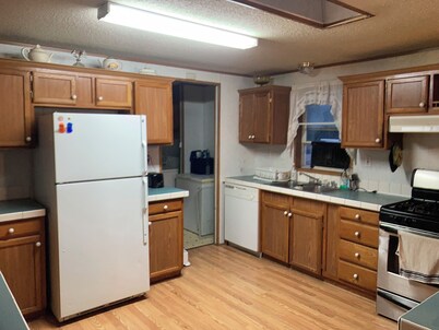 Charming 4-bedroom house in Hanna