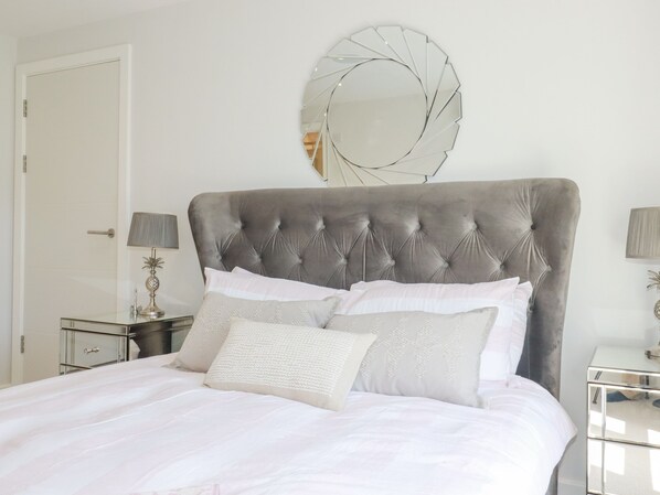 2 bedrooms, individually decorated, individually furnished, free WiFi - Beach View Fistral (Newquay)