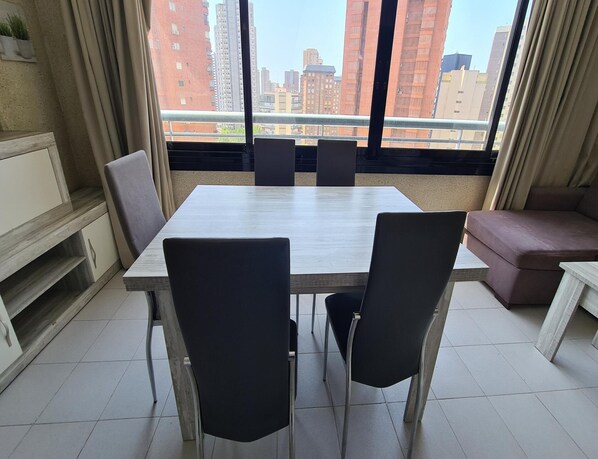 Apartment | Dining
