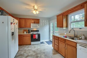 Fridge, microwave, oven, dishwasher