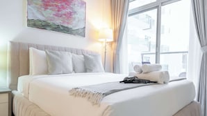 Studio | Internet - JVC Studio for 2 People With Pool (Dubai)