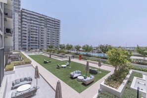 Apartment | 2 bedrooms, Internet - Dubai Hills for 4 People in a Great Location (Dubai)