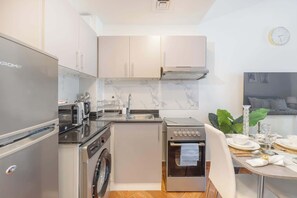 Studio | Internet - Production City Sleeps 4 With Water Views (Dubai)