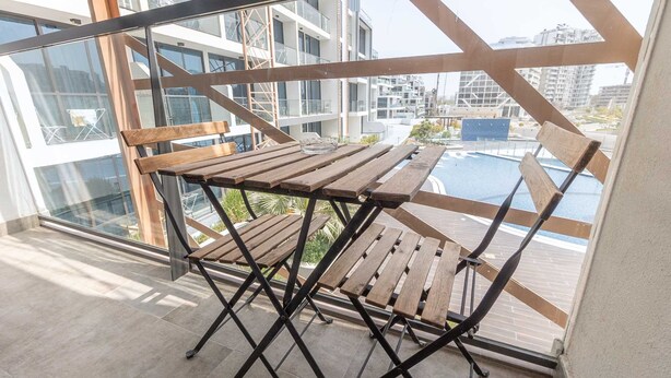 Studio | High-speed internet - Arjan Apartments Sleeps 2 With Amazing Pool (Dubai)