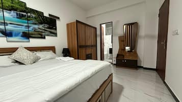 3 Schlafzimmer, Bügeleisen/Bügelbrett, Internetzugang