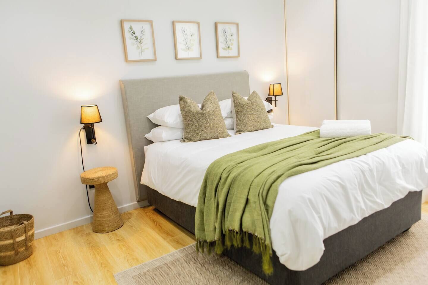 3 Schlafzimmer, Schreibtisch, Bügeleisen/Bügelbrett, kostenloses WLAN