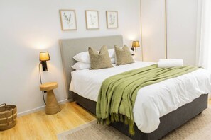 3 chambres, bureau, fer et planche à repasser, Wi-Fi gratuit