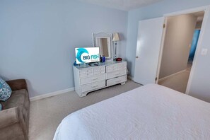 2 bedrooms, desk, iron/ironing board, free WiFi