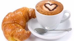 Free daily full breakfast