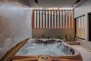 Tab spa persendirian