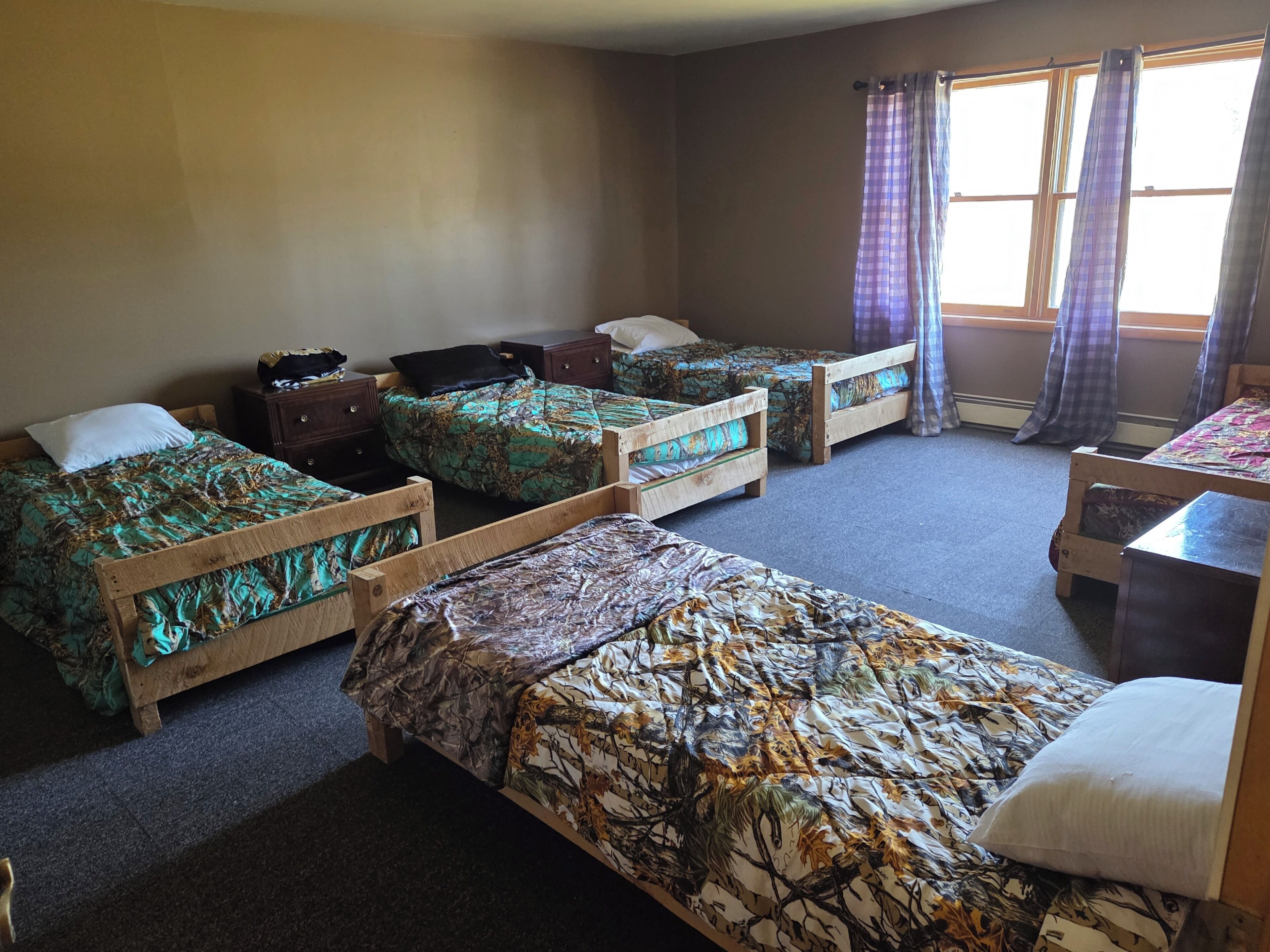 7 bedrooms, free WiFi, bed sheets, wheelchair access