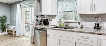 Palm Coast Escape w/ Outdoor Oasis: 6 Mi to Shore!