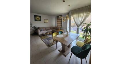 Bright apartment with private terrace right next to the Basilix