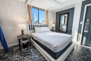 1 bedroom, iron/ironing board, internet, bed sheets - New Beautifully Remodeled, Meridian Plaza w/ Pools (Myrtle Beach)