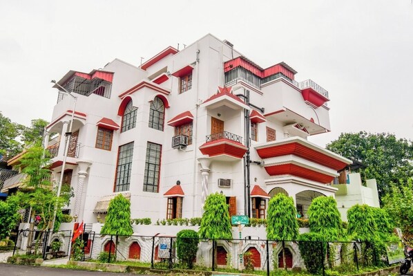 Bagian depan properti