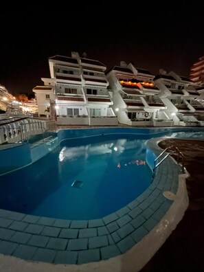 Pool - Apartment with pool in Playa de las Americas (Playa de la Américas)
