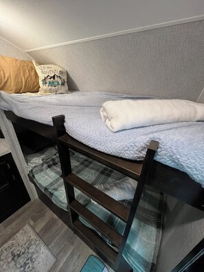 2 habitaciones, wifi y ropa de cama